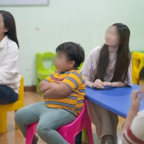 Missionários evangelizam muçulmanos oferecendo reforço escolar no Sul da Ásia