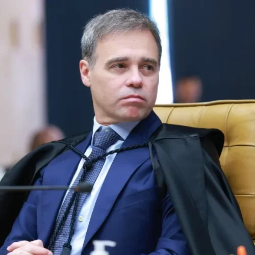 Polícia quer proteção com escolta para família de André Mendonça