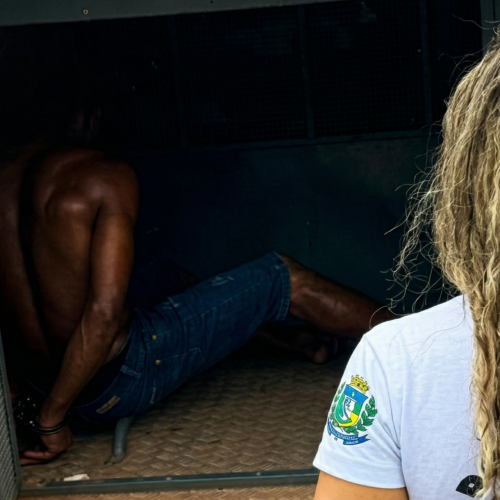 Padrasto é preso suspeito de filmar enteada de 17 anos no banho em Arari