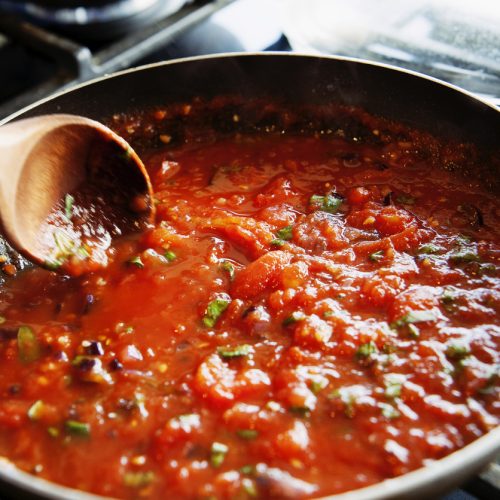 Dicas para tirar a acidez do molho de tomate
