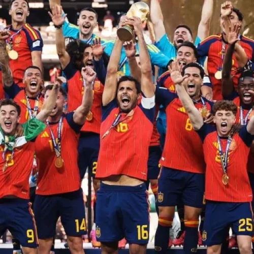 Espanha entra para grupo de bicampeões da Copa do Mundo