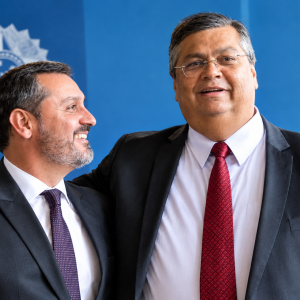 Dino determina reintegração de diretor-geral da PF, Andrei Rodrigues