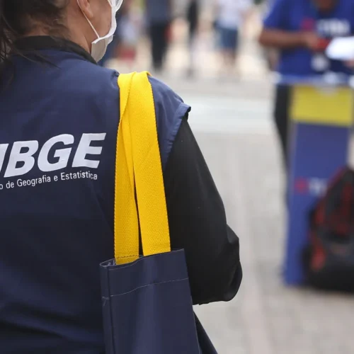 Concurso do IBGE: inscrições para mais de 8 mil vagas terminam nesta quarta-feira (1º)