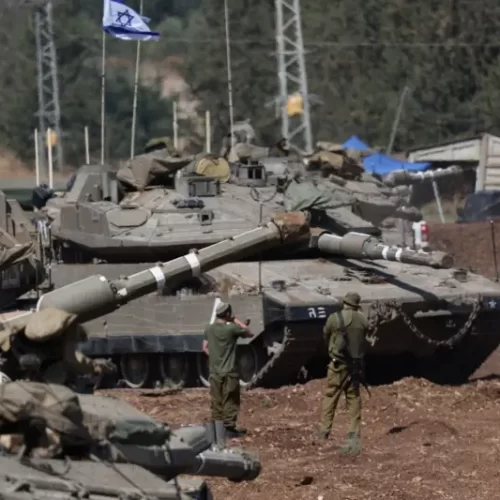 Israel confirma operações militares terrestre ao longo da fronteira com o Líbano