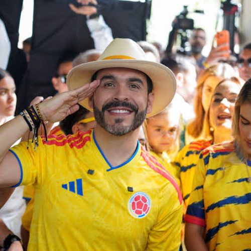 Eleição na Colômbia: candidato de direita apoiado por Trump vence prévia em disputa apertada