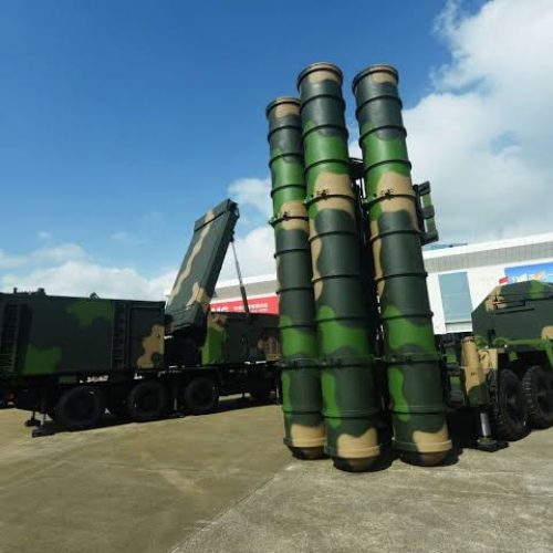 China testa míssil balístico lançado de submarino e alerta países vizinhos