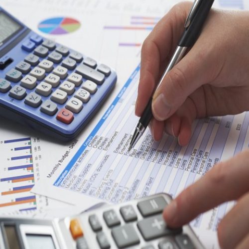 Quase 70% dos brasileiros estão endividados, diz pesquisa