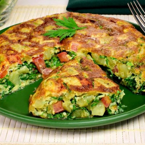 Omelete com batata-doce e espinafre