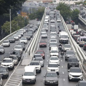 CMN regulamenta nova linha para motoristas de aplicativos e taxistas